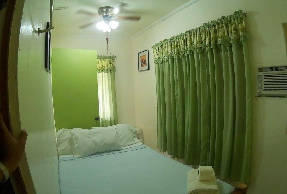 Cronin Residence Resort Oslob Exterior photo
