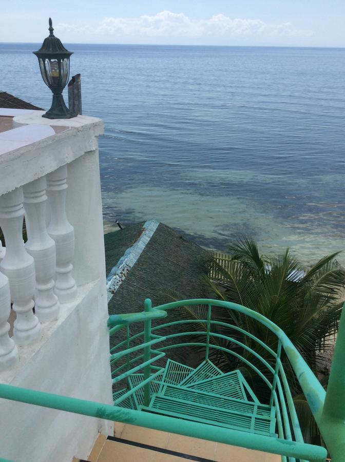 Cronin Residence Resort Oslob Exterior photo