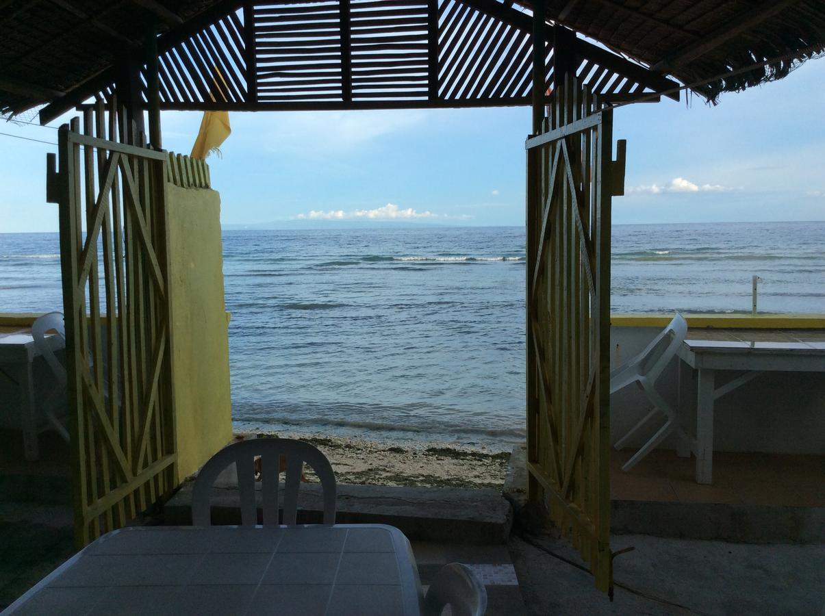 Cronin Residence Resort Oslob Exterior photo