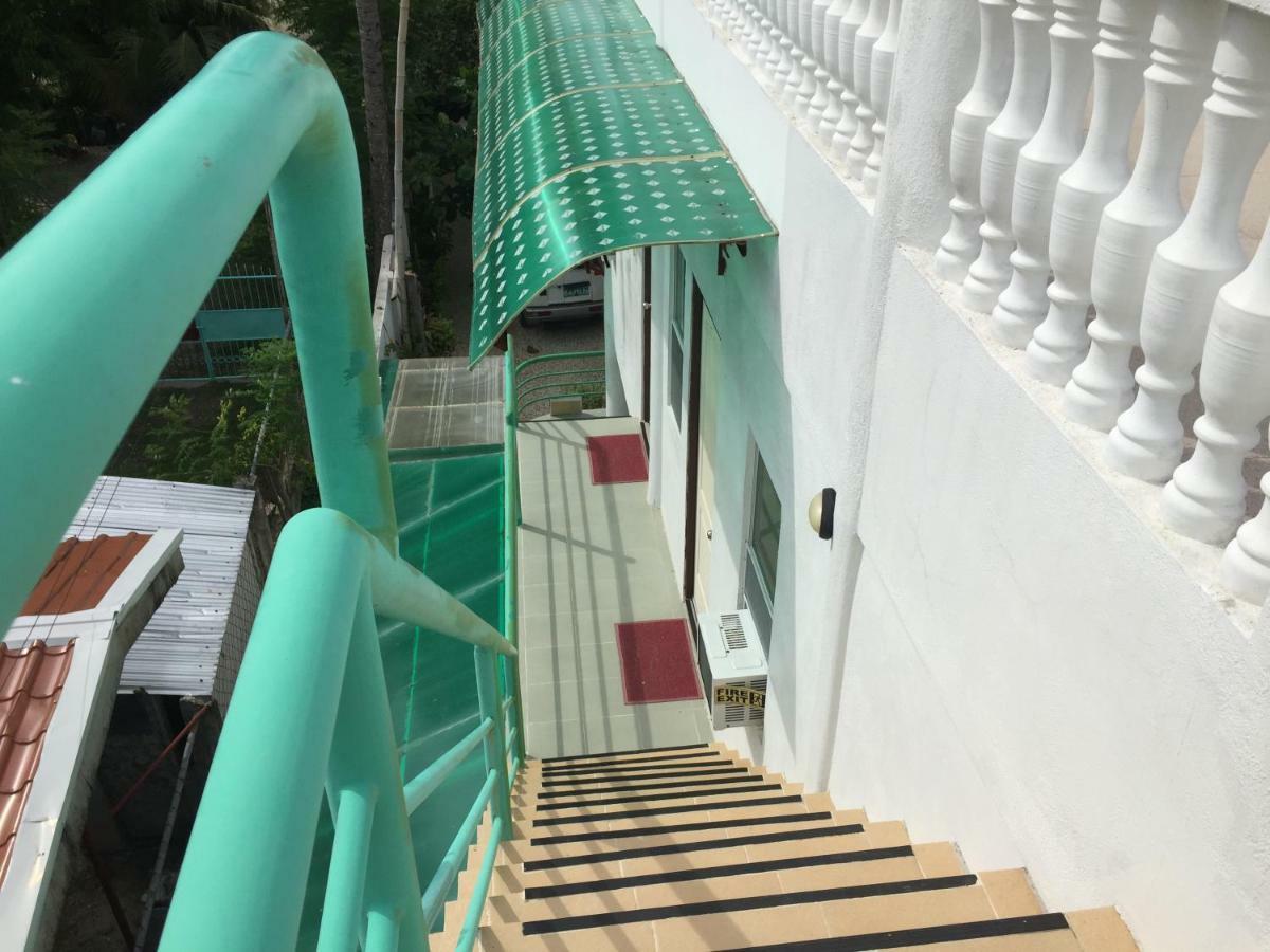Cronin Residence Resort Oslob Exterior photo